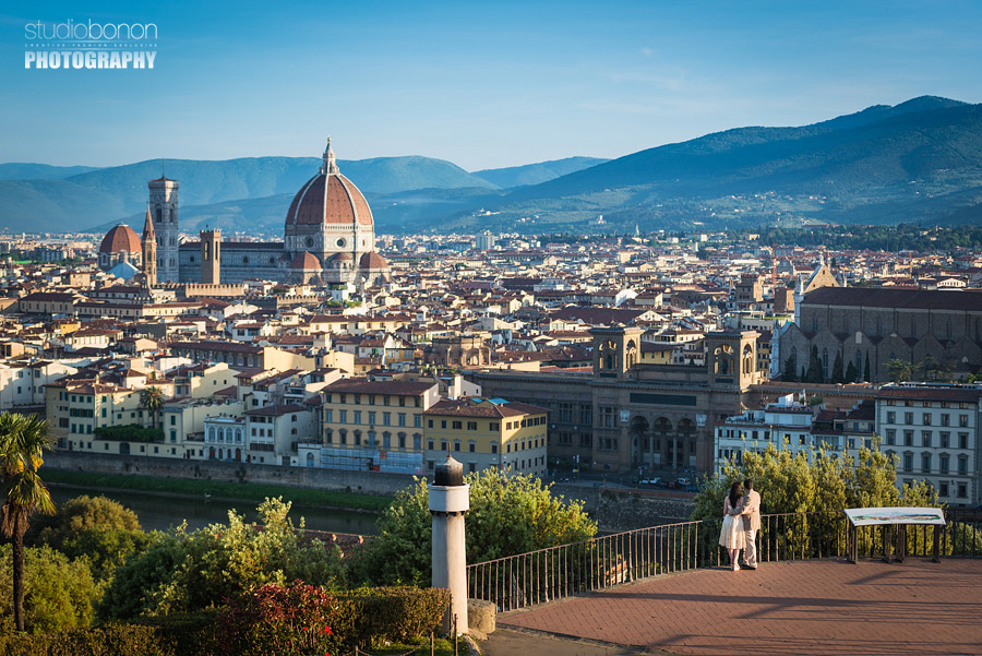 018-engagement-sunrise-at-florence-piazzale-michelagiolo-view-old-bridge